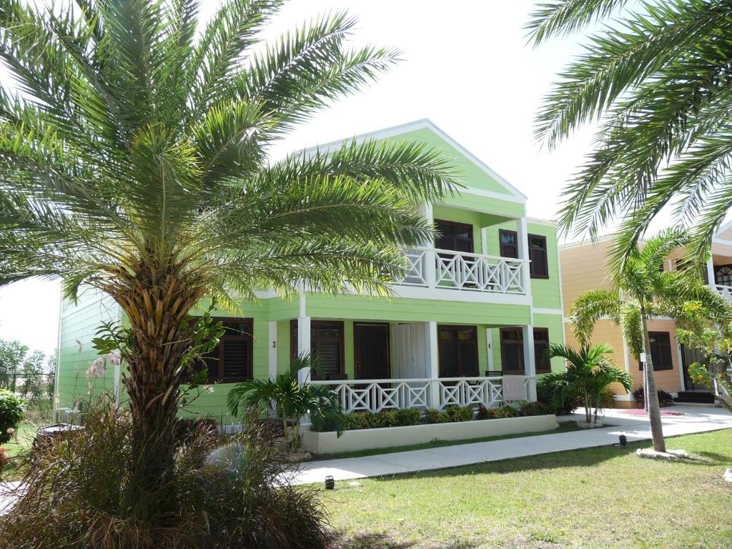 Buccaneer Beach Club Aparthotel Dickenson Bay Exterior photo